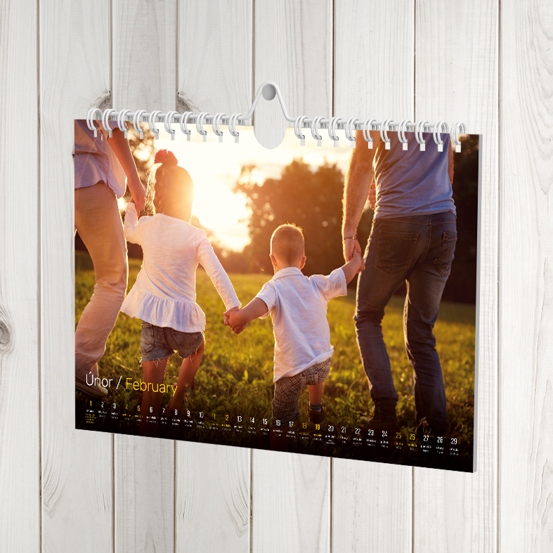 Měsíční na šířku